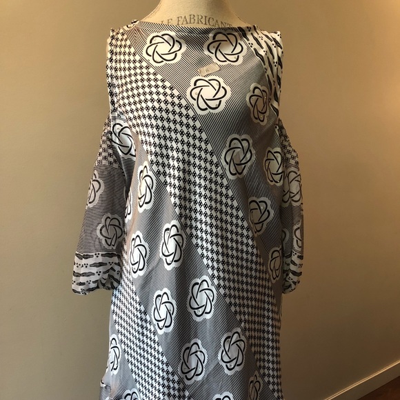 African print silk dress - Picture 2 of 5